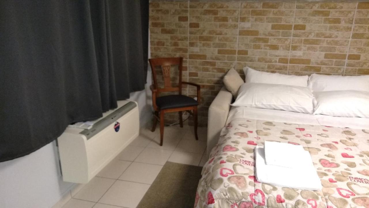 Monolocale Via Leopardi Hotell Pescara Eksteriør bilde